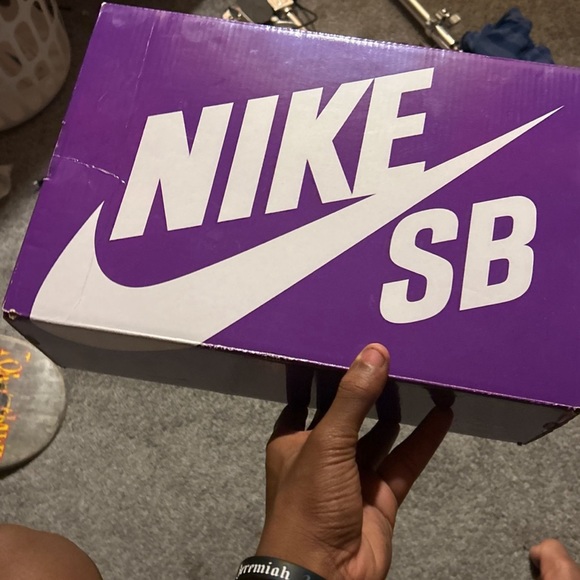 Nike black gums - Picture 5 of 6